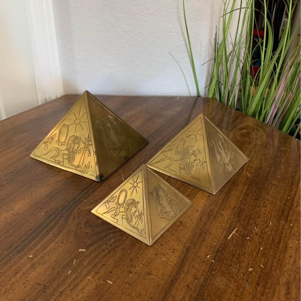 Set Of 3 Vintage Brass Egyptian Pyramids - Picture 6 of 11